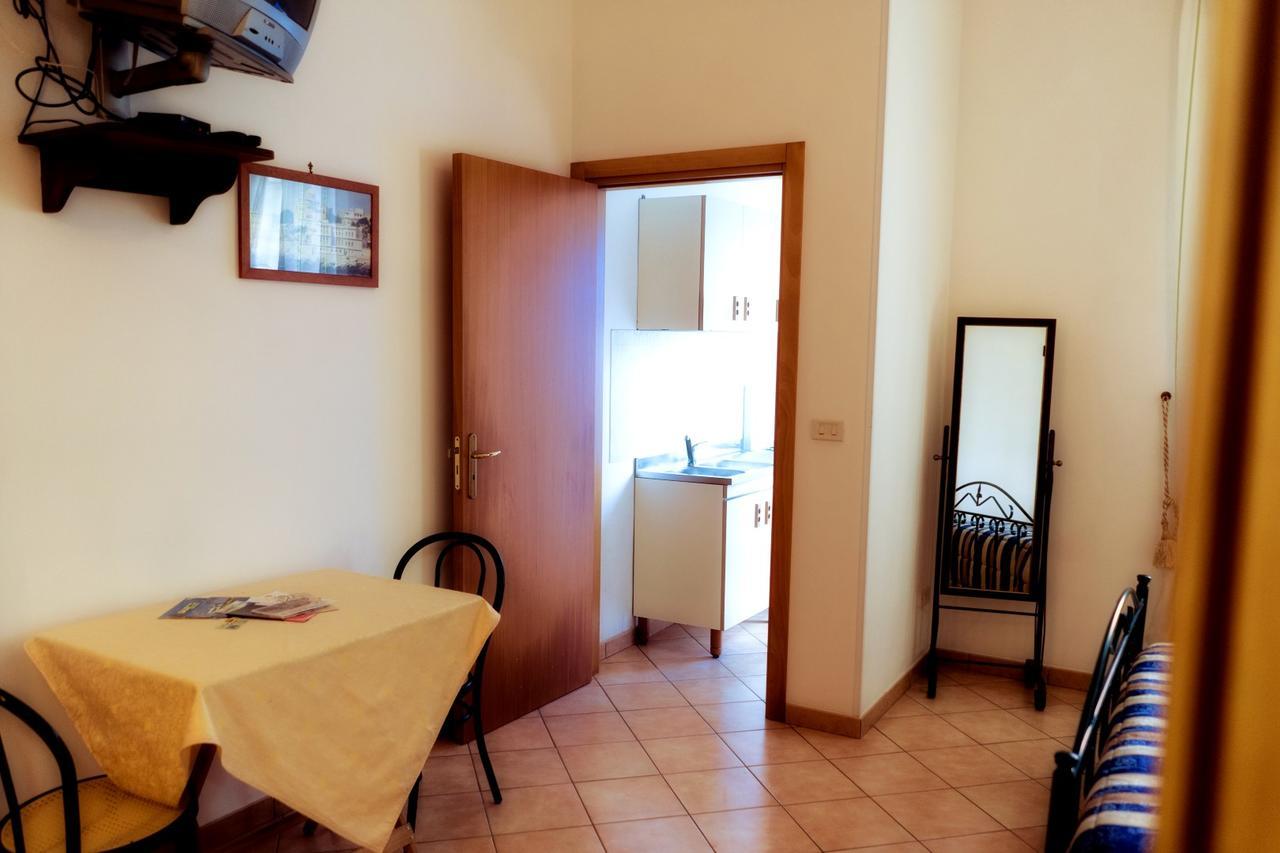 Cocumola Li Pusciai Bed & Breakfast エクステリア 写真